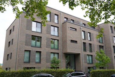 *Attraktive Penthousewohnung in Hemmingen* - moderne 3-Zi.-Wohnung mit Dachterrassen & Stellplätzen