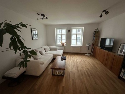 Helle 3-Zimmer Wohnung in der Landshuter Altstadt mit Balkon, Garten und Stellplatz