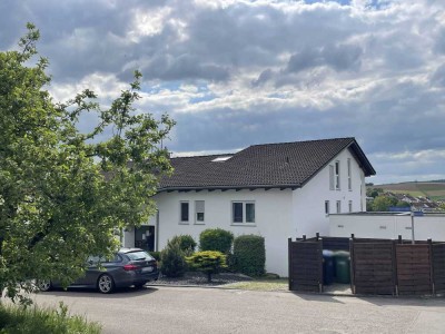 Frisch renoviertes Apartment mit Weitblick in Eberdingen