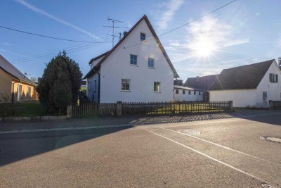 1157qm Grundstück. Handwerker/Familien/Bauträger aufgepasst!  Potenzial zum DHH-Anbau.