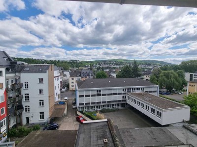 Dachgeschosswohnung mit Aufzug in Koblenzer Vorstadt