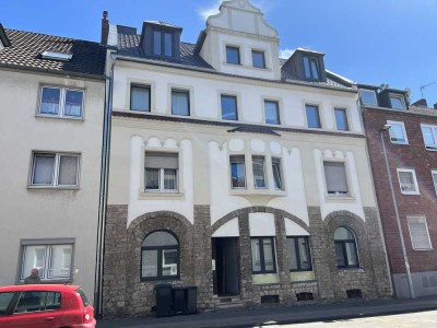 zentralgelegene Dachgeschosswohnung mit Loggia