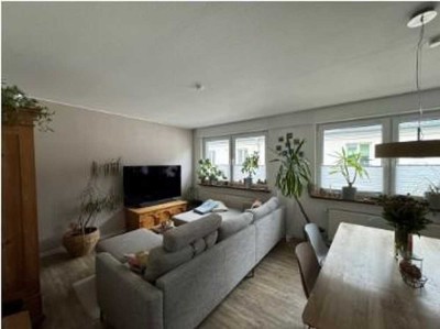 Familienfreundliche 5-Zimmer Wohnung nur 2 min zum Schiersteiner Hafen