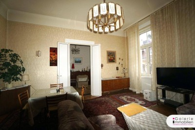 sanierungsbedürftige Wohnung im Stilaltbau am Spittelberg