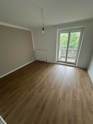 4-Zimmer-Wohnung mit zwei Balkonen und EBK in Bremen