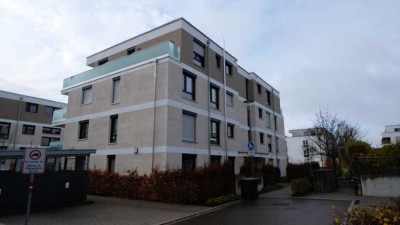 4-Zimmer-Wohnung mit gehobener Innenausstattung, Balkon und Einbauküche