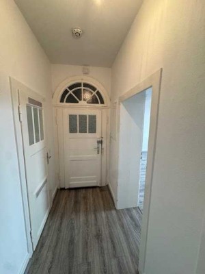 Altbauwohnung mit 3 Zimmern zentral in Krefeld..