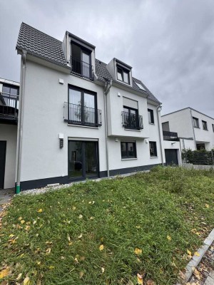 Neubau Etagen Terrassenwohnung im Zentrum von Harlaching