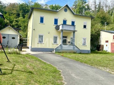 Gewerbegrundstück mit Wohngebäude an der Lahn!