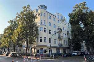 Dachgeschoss mit Terrasse in Szenekiez