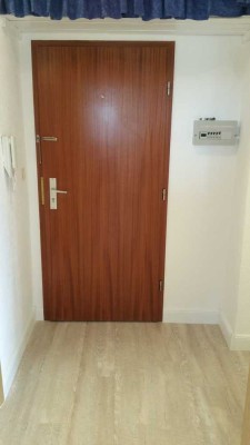 2-Raum-Wohnung mit Balkon und Einbauküche in Husum