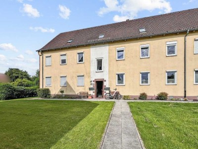 Top sanierte 3,5 Zimmer-Wohnung mit traumhaften Gartenanteil in Sande-Neufeld II