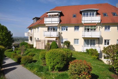 **TOP Lage** 2-Raum Wohnung mit Balkon, Tageslicht Bad und PKW Stellplatz