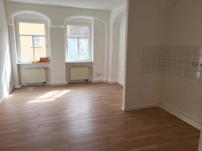 // 2 ZIMMER - Single - Wohnung in Grimma // ab sofort //