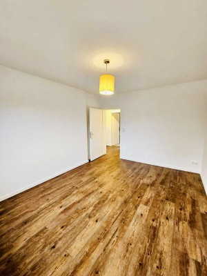 Befristet:Zentrale Innenstadt Whg mit Balkon und Gemeinschaftsgarten.