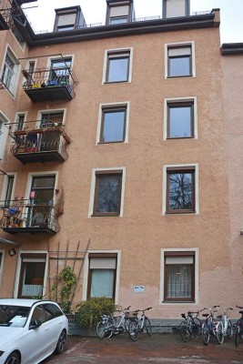 2-Zimmer Altbau-Erdgeschosswohnung im Westend/Schwanthalerhöhe