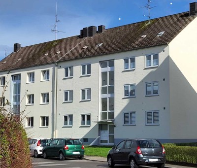 Aldenhoven, Westring - Renovierte, helle 3-Zimmerwohnung mit Balkon und  Gartennutzung