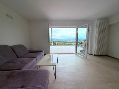Einzigartige Souterrain-Wohnung mit Traumterrasse und Blick über Koblenz
