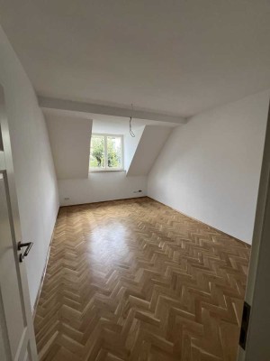 *ERSTBEZUG! Attraktive MAISONETTE-WOHNUNG mit Loggia und Gäste-WC* WE 07