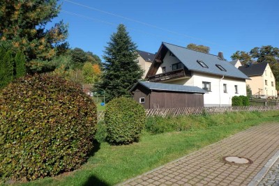 Einfamilien haus mit Einliegerwohnung in Scheibenberg mit großem Grundstück in naturnaher Wohnlage.