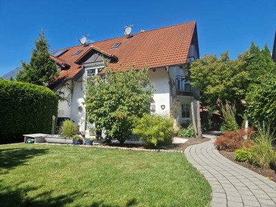 Grünes Familienglück - ruhige Lage, gute Anbindung nach München und alles Wichtige vor Ort