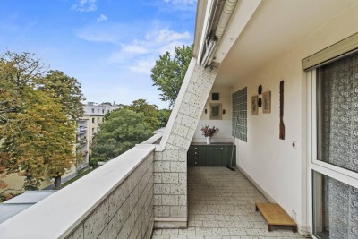 Grünruhelage I 2 Zimmer + 16 m² Loggia I perfekter Grundriss I Sanierungsbedarf