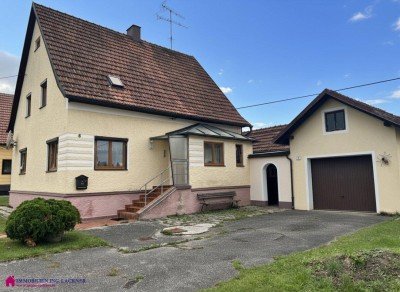 Nettes älteres Haus in ruhiger und sonniger Siedlungslage von Andorf