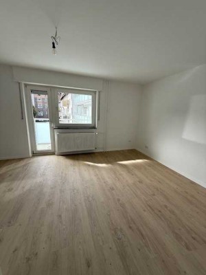 Erstbezug nach Sanierung mit Balkon: schöne 2-Zimmer-Wohnung in Mannheim