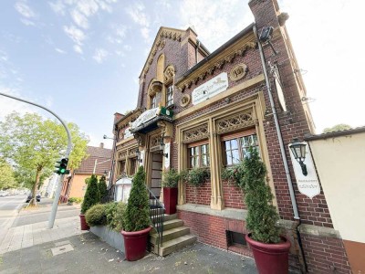 Restaurantgebäude mit Veranstaltungsräumen samt großer Betreiberwohnung und bekannter Gastronomie