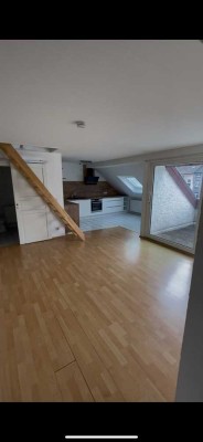 Modernisierte 2-Zimmer-Wohnung mit Balkon und Einbauküche in Saarbrücken