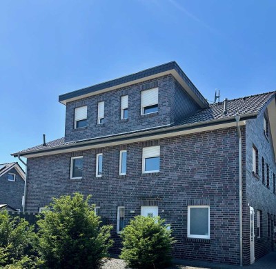 Schöne Eigentumswohnung mit 2 Balkonen, Stellplatz und Miteigentum am Grundstück Osnabrück-Gretesch