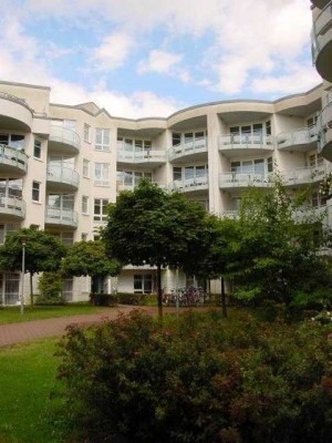 Anlageobjekt! Attraktive helle 2-Zimmer-Erdgeschoß-Wohnung mit Terrasse!