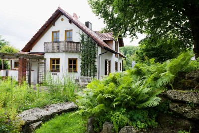 Einfamilienhaus: Paradies mit Ökogarten und separatem Bauplatz