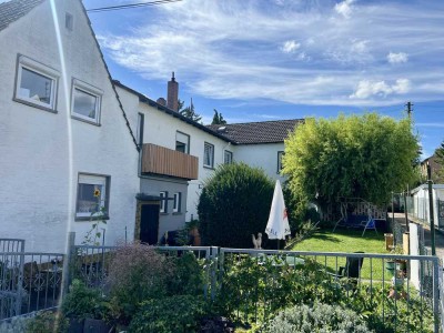 Charmante 4-Zimmer-Wohnung in ruhiger Lage mit Garten, Terrasse und Stellplatz in Wiesbaden