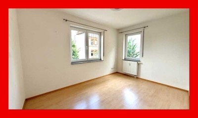 Zentral wohnen - neuwertige 4-Zimmer-Wohnung mit Balkon & Stellplatz