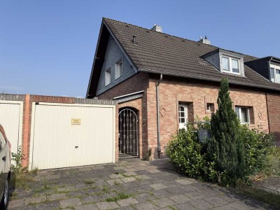Familienidyll in Vogelsang: Doppelhaushälfte mit Einliegeroption, Garten & Bebaungsmöglichkeiten