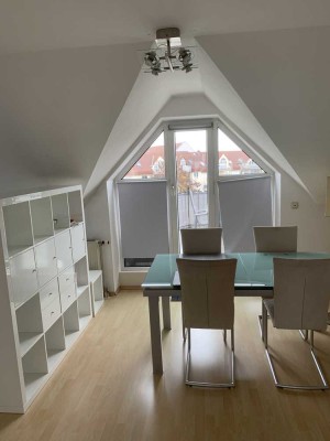 Möblierte 2 Zimmer DG Wohnung Dietzenbach