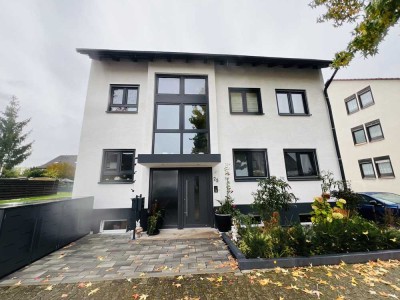 **AB SOFORT! Ruhiges Wohnen in zentraler Lage von Käfertal - 2 ZKB mit Einbauküche**