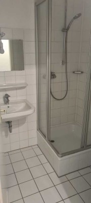Geschmackvolle, gepflegte 1-Raum-EG-Wohnung mit Balkon und EBK in Tübingen