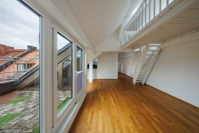 Design trifft Wohlgefühl – Außergewöhnliche 2-Zimmer-Whg. mit Galerie und Südterrasse in Haidhausen