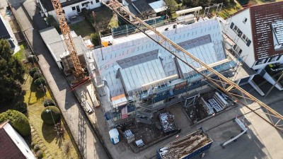 Erstbezug nach Kernsanierung (A+): Hochwertige 2-Zi-Wohnung in ruhiger Lage inkl. EBK und Terrasse
