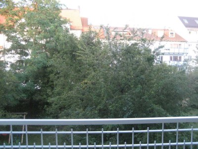 Geräumige, möblierte 1-Zimmer-Wohnung mit Balkon und Einbauküche in Milbertshofen, München