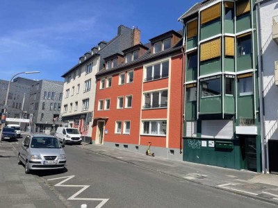 Beste Lage in Beuel 4-Zimmer-Wohnung mit Balkon und Einbauküche