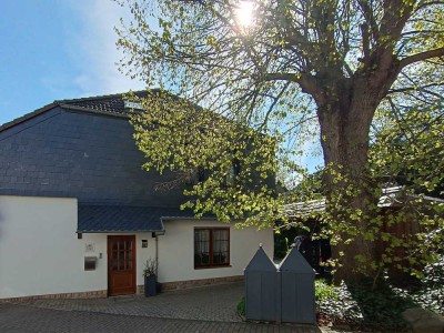 Einfamilienhaus mit seperater Einliegerwohnung