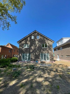 Exklusive Neubau-Doppelhaushälften in Kayhude *Stilvoll wohnen im Grünen*