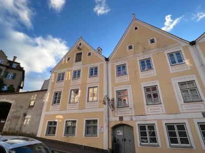 Landsberg Lech schöne, helle, ruhige, 3 Zi.  Altstadt-Whg. , WG tauglich Balkon EBK,  1. Februar 25