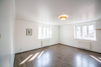 Helle 3,5-Zimmer-Wohnung nahe Hauptbahnhof – ideal für WG oder Familie