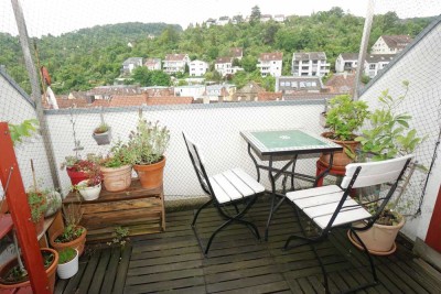 WOHNEN MIT WOHLFÜHLFAKTOR UND WUNDERBARER AUSSICHT IN ZENTRALER LAGE*HELL*MODERNISIERT*GEPFLEGT*