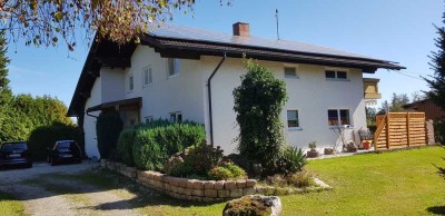 EG Landhaus, 3 Garagen, Halle und großer Aussenbereich -  Nutzfläche 515 qm -  Grundfläche 4400qm !