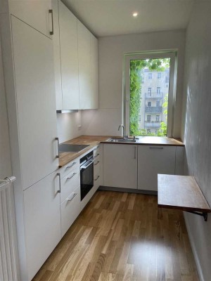 modern ausgestattete 3 Zimmerwohnung mit Einbauküche in Gohlis